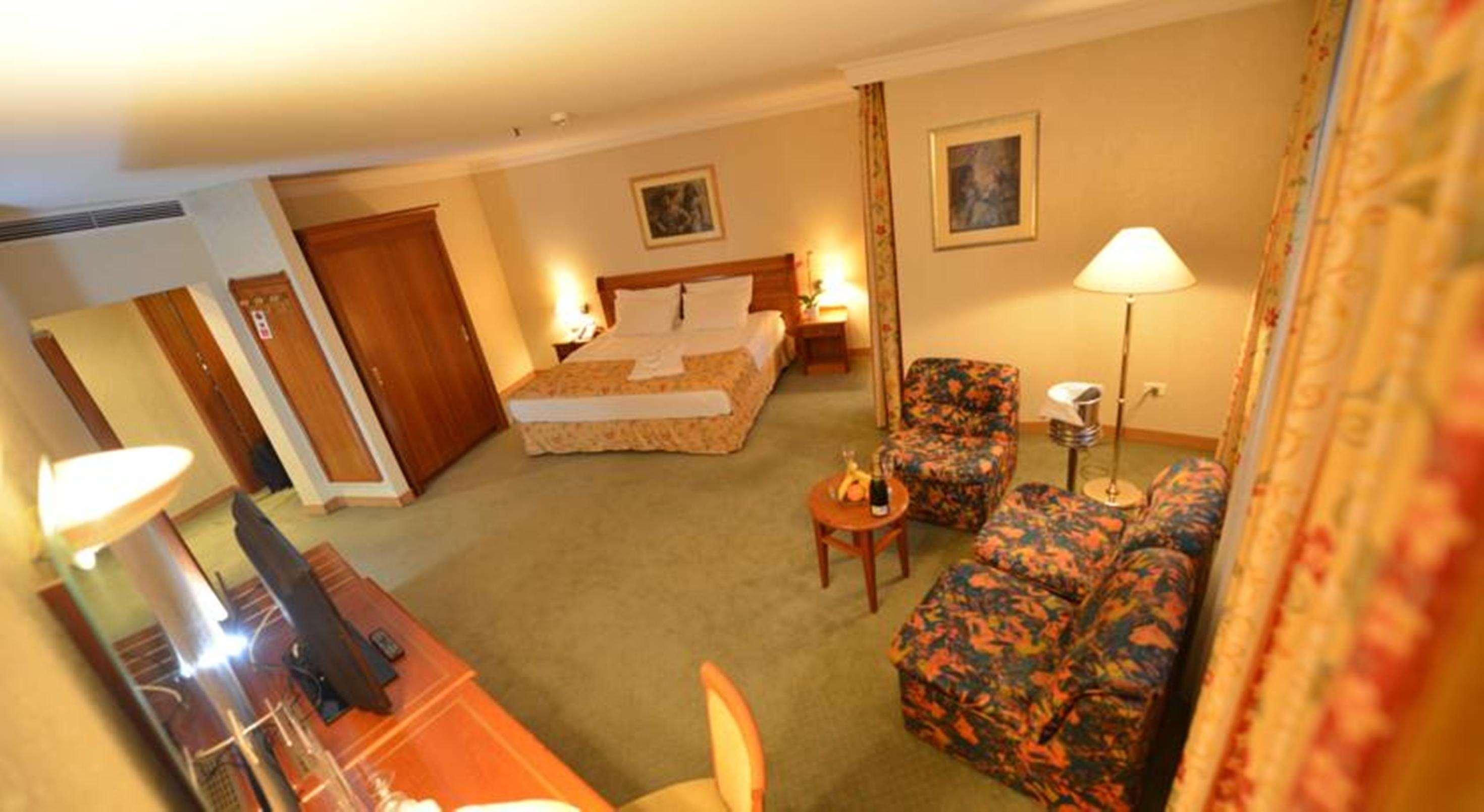 Best Western Hotel Turist Skopje Exterior foto