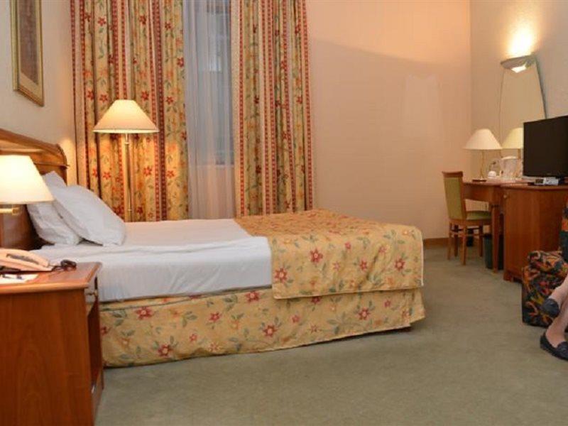 Best Western Hotel Turist Skopje Exterior foto